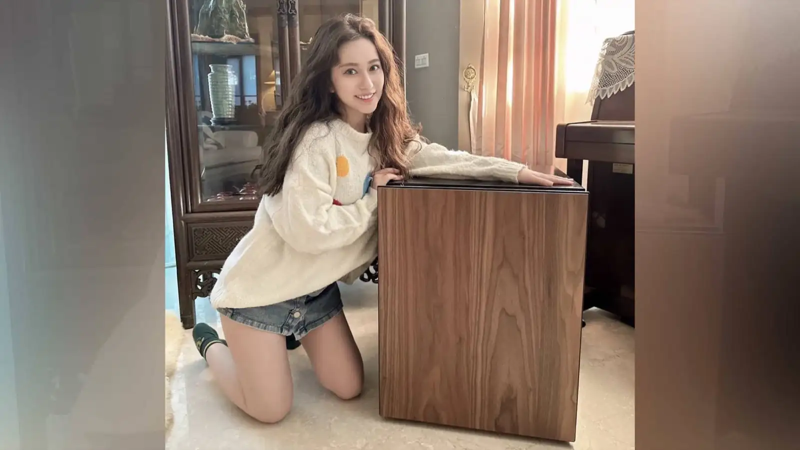 Lucy 盧蓁   PLD 床頭櫃 胡桃木 防火 保險箱