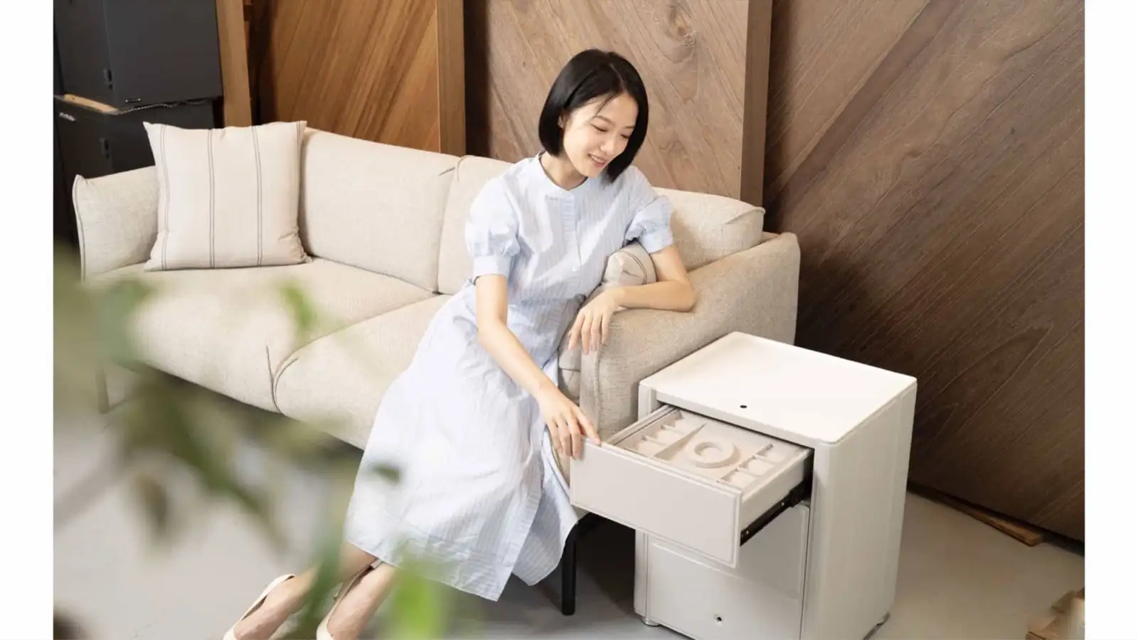 知知 LY 床頭櫃 皮革 保險箱推薦  ZZ_edm_20240803.051