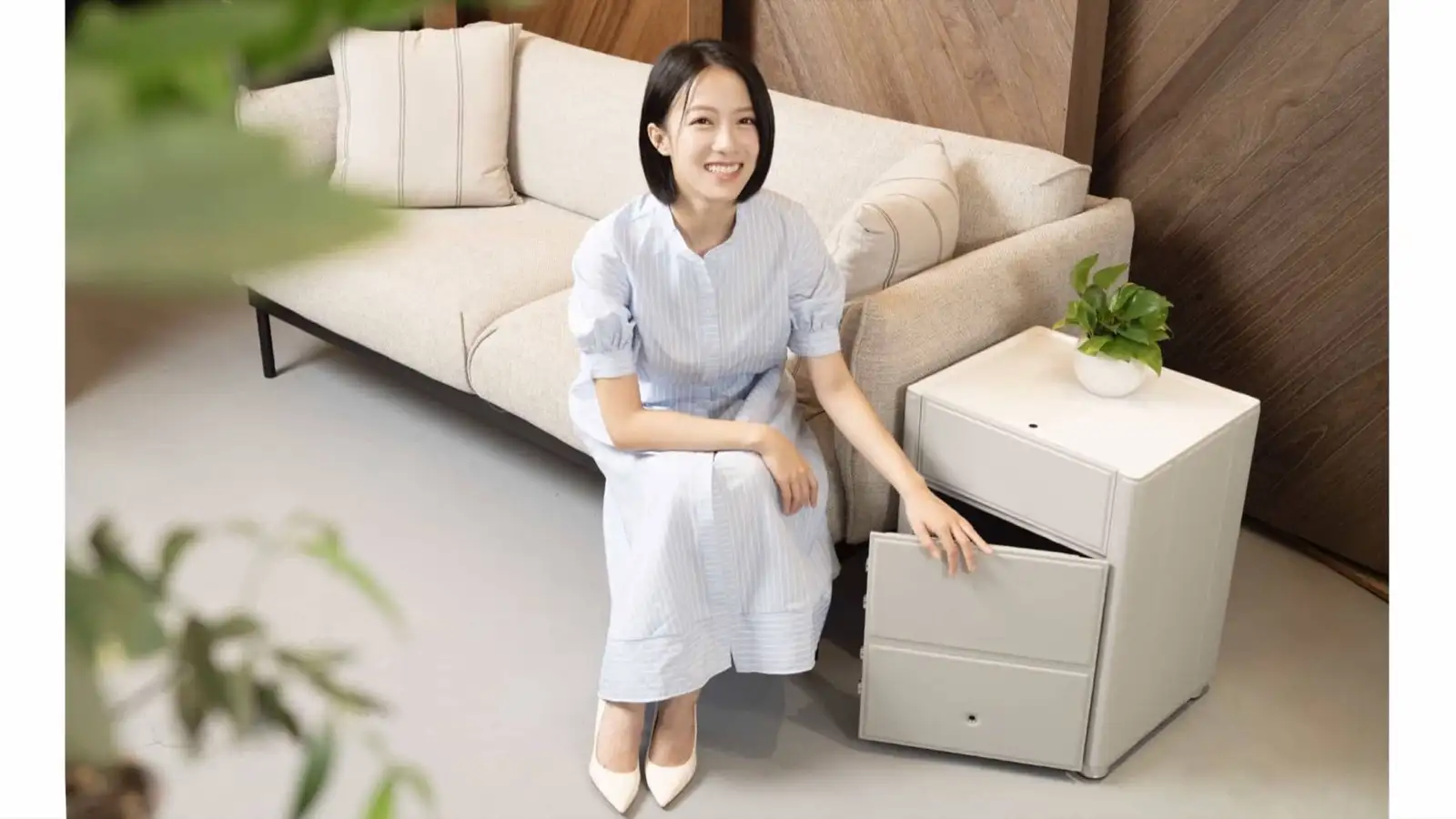 知知 LY 床頭櫃 皮革 保險箱推薦  ZZ_edm_20240803.052