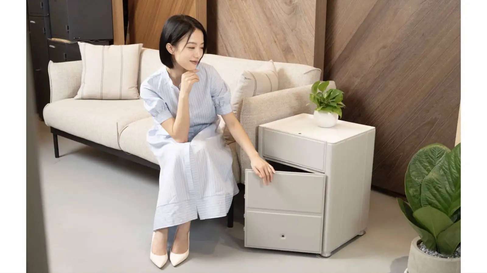 知知 LY 床頭櫃 皮革 保險箱推薦  ZZ_edm_20240803.053