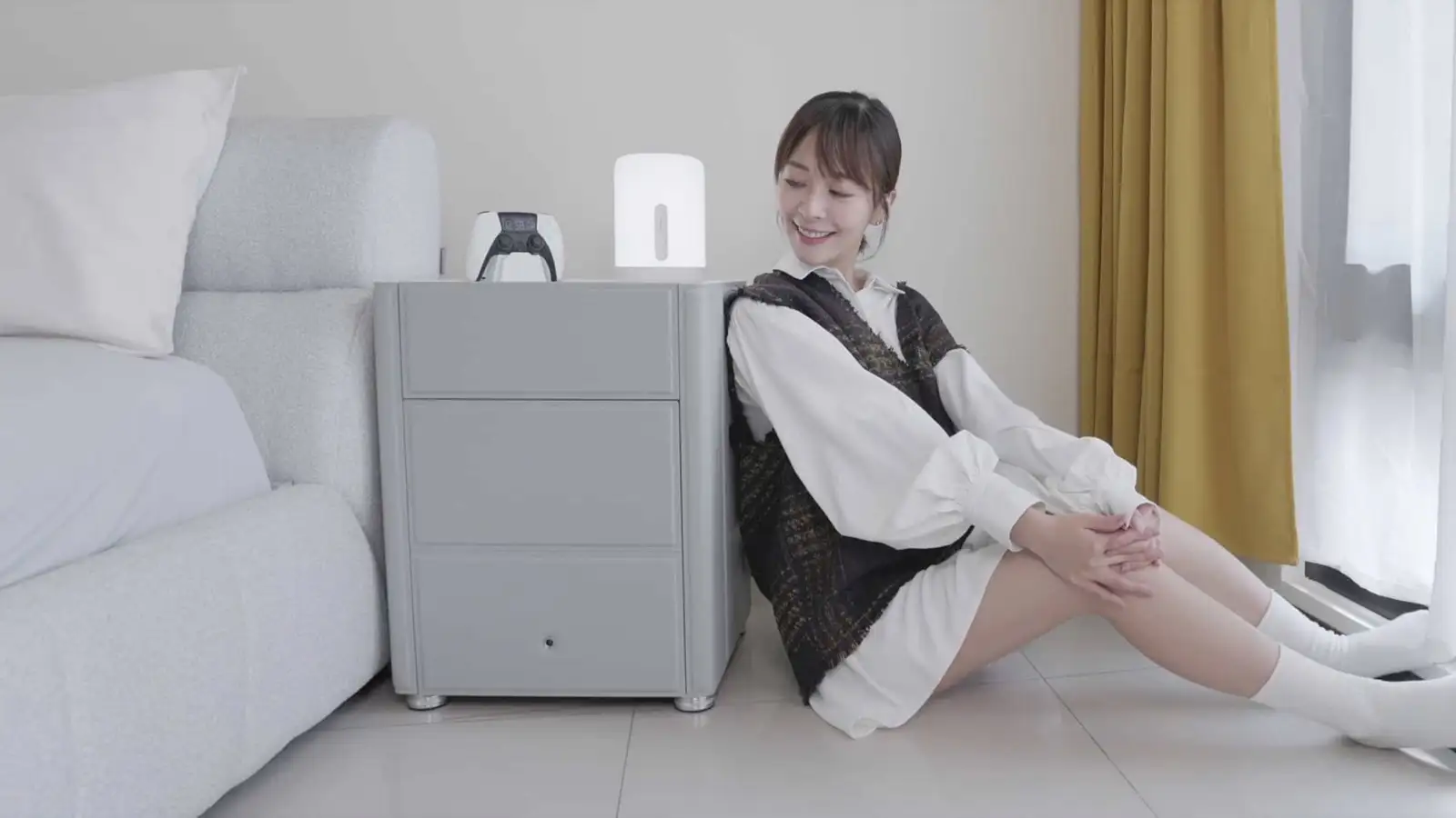 Hailey 徐海莉 LY 床頭櫃 皮革 保險箱推薦  hailey_edm_20240810.011