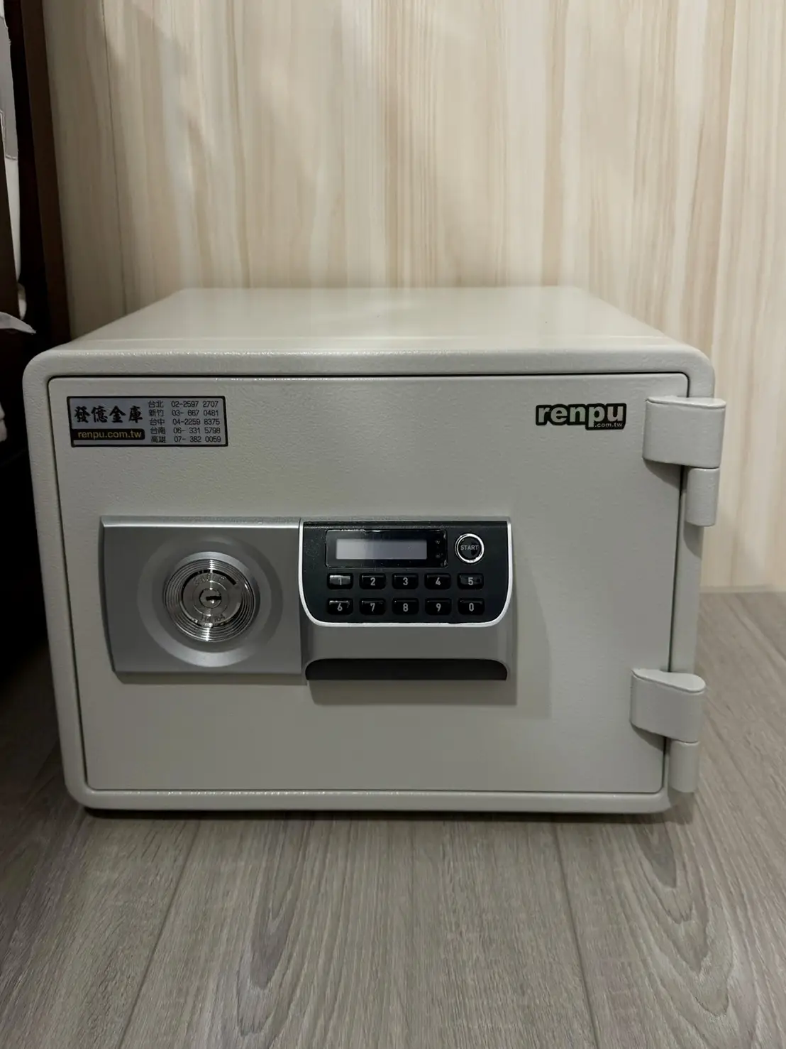 ES-020S__11600330_0