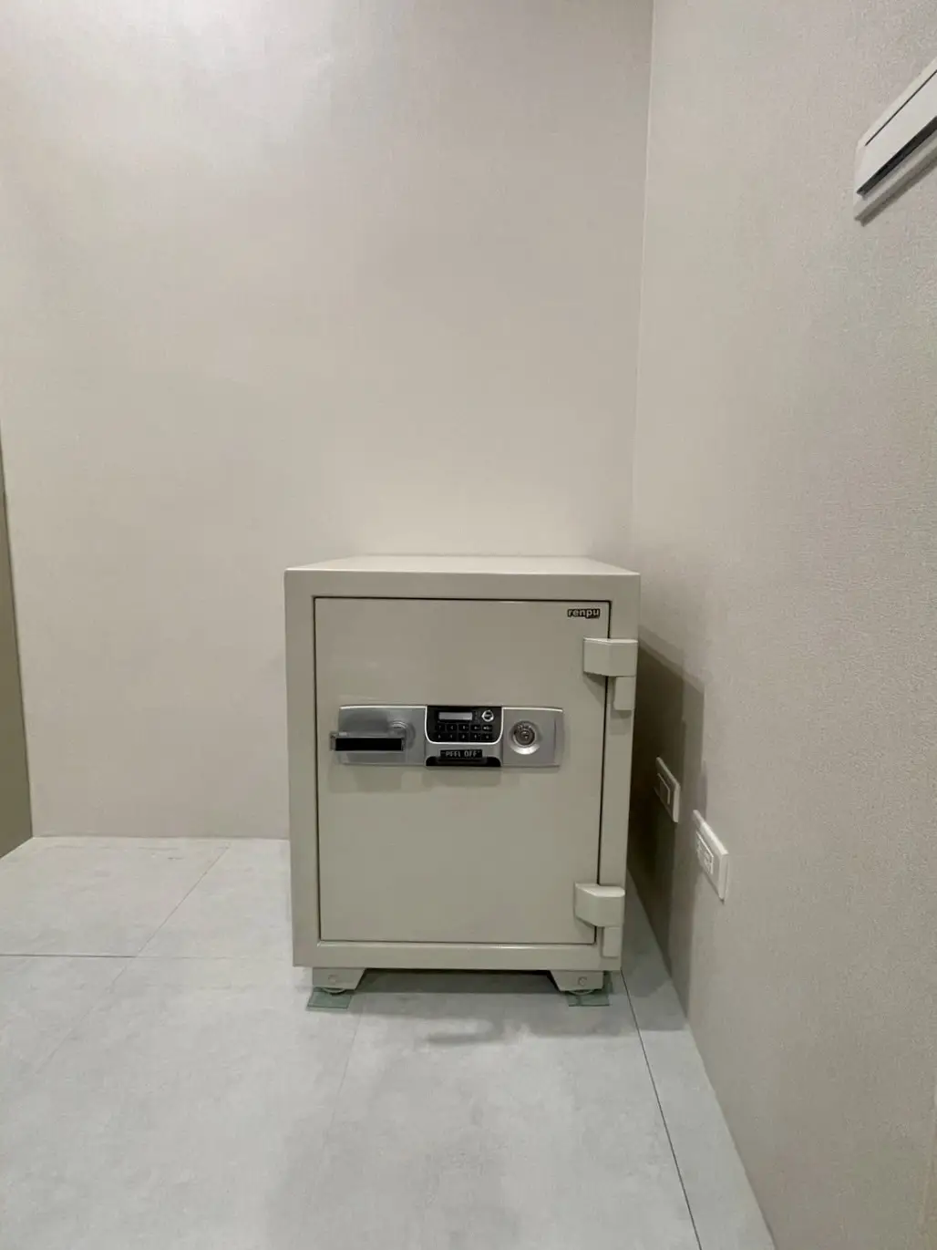 ES-045S__11305109_0