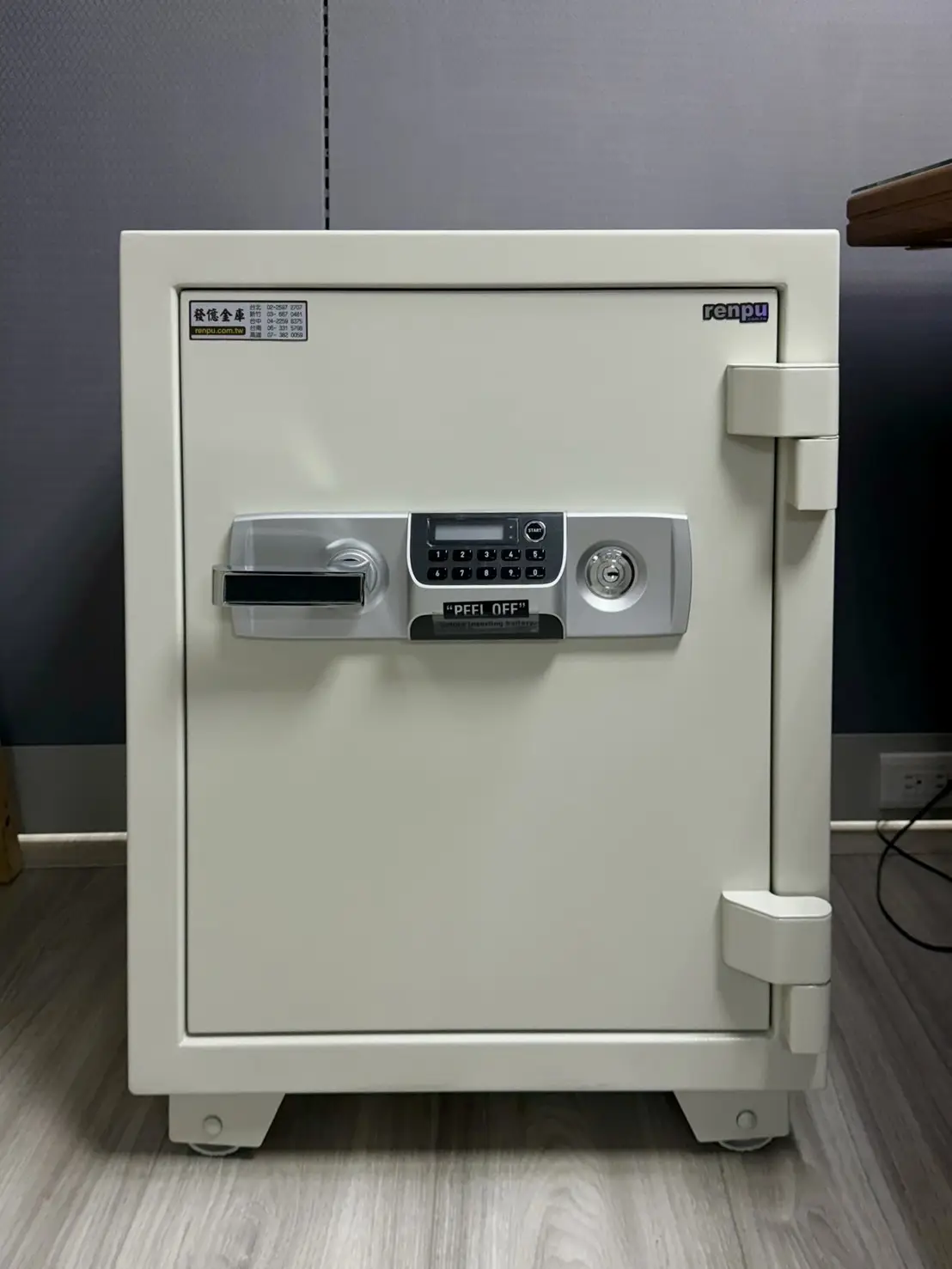 ES-045S__11468812_0