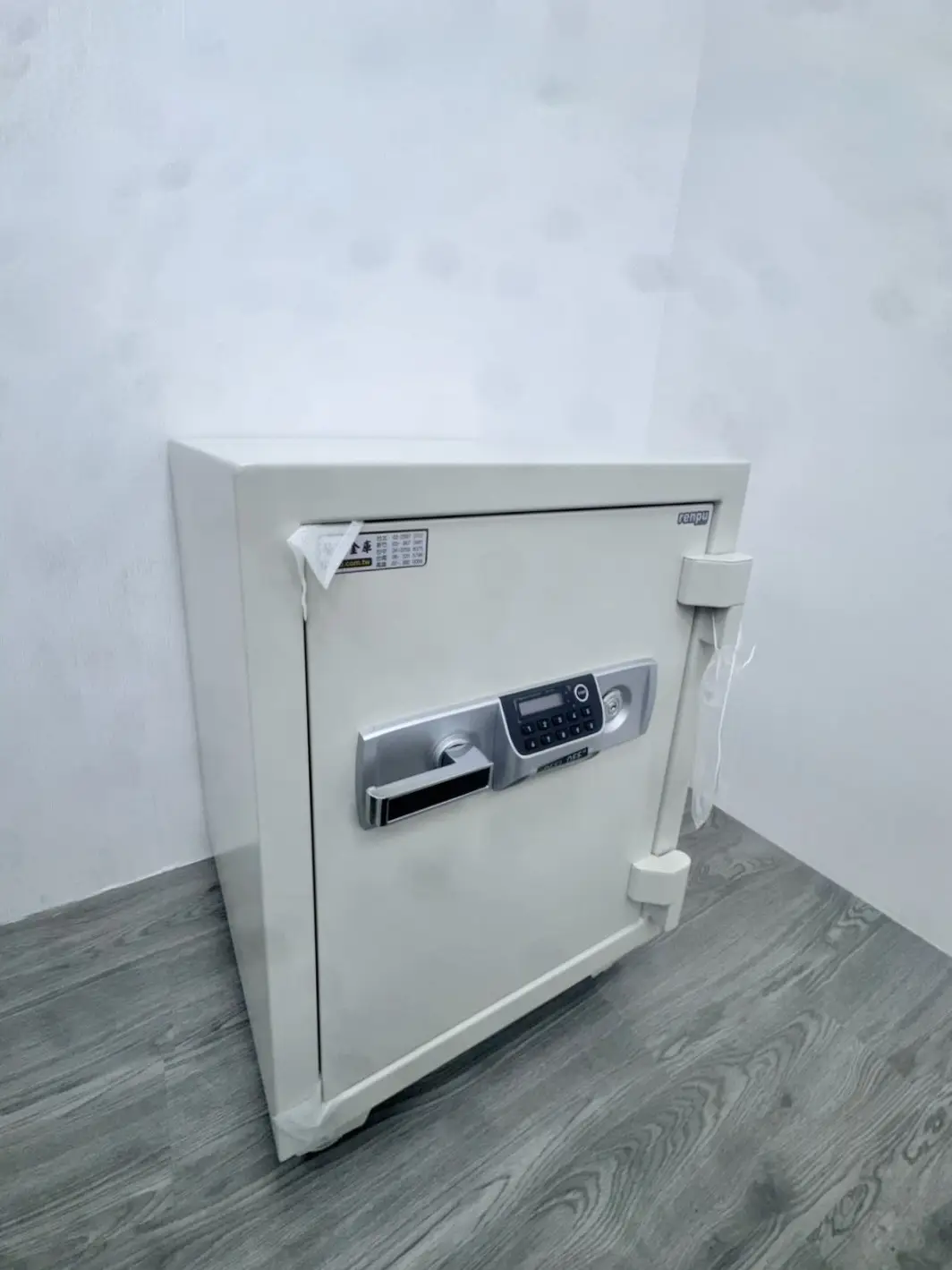 ES-065S__11886769_0