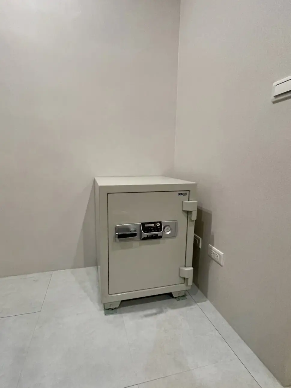 ES-045S__11305106_0