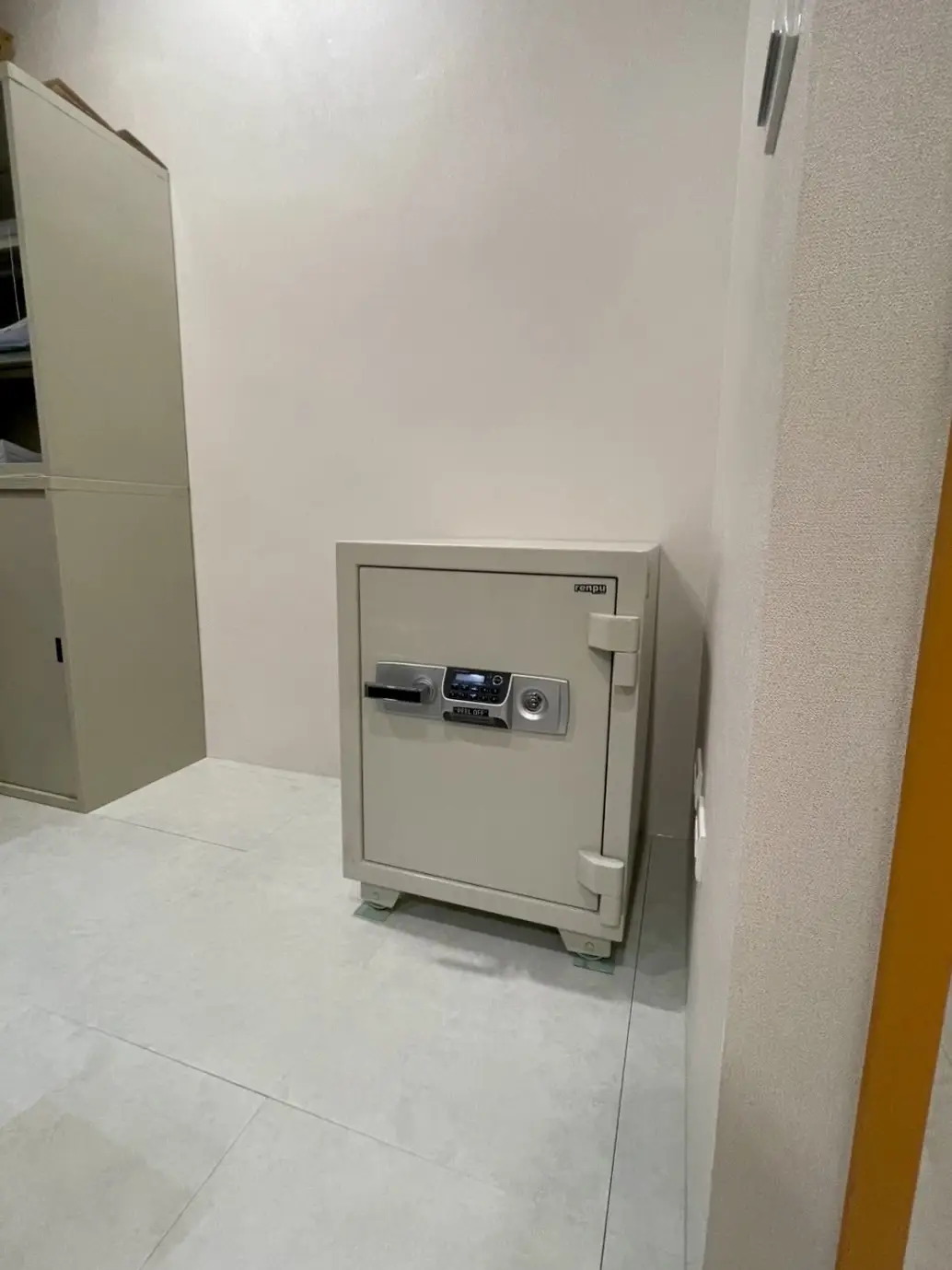 ES-045S__11305111_0